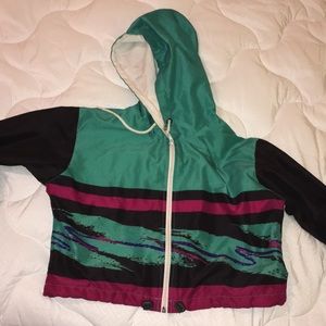 Cropped windbreaker